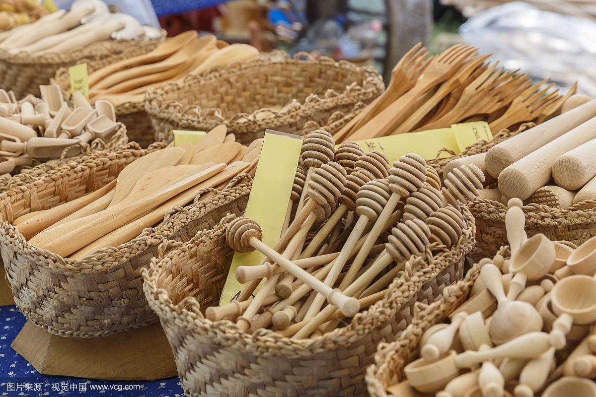 木制品,家居用品在博览会上出售